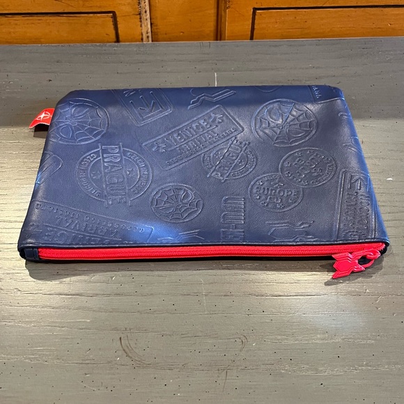 Marvel Spider-Man Travel Navy Blue Red Cosmetic Pouch Bag - Picture 6 of 12
